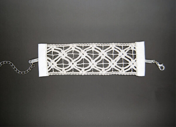 Bijou de mariage bracelet manchette dentelle Zina