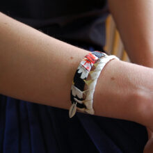 Bracelet manchette Colette soie fleurie et or L'Orangerie Bijoux créateur