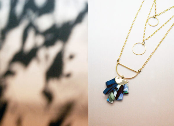 Collier layering Idir doré soie bleu paon fleurie made in France L'Orangerie