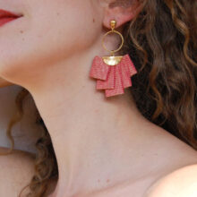 Boucles d’oreilles Céléstine soie rouge brique irisée L’Orangerie Bijoux