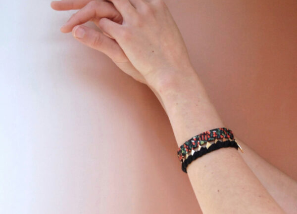 Bracelet soie rouge et noir Sagane manchette L'Orangerie Bijoux