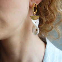 Boucles d'oreilles Cosima soie blanche doré L'Orangerie Bijoux