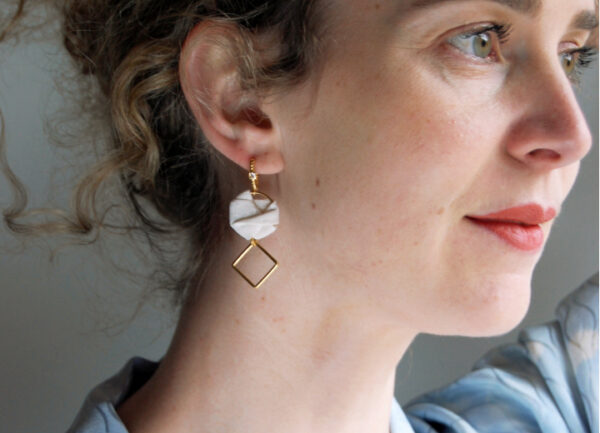 Boucles d'oreilles Eugénie soie blanche doré L'Orangerie Bijoux