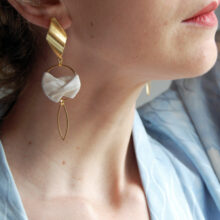 Boucles d'oreilles Solange soie blanche doré L'Orangerie Bijoux